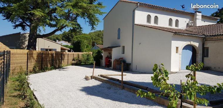 הוילה Saint-Étienne-du-Grès Le Petit Mas Des Alpilles En Provence מראה חיצוני תמונה