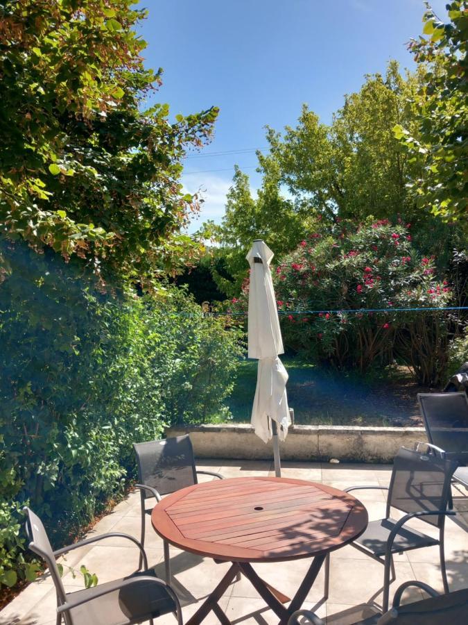 הוילה Saint-Étienne-du-Grès Le Petit Mas Des Alpilles En Provence מראה חיצוני תמונה